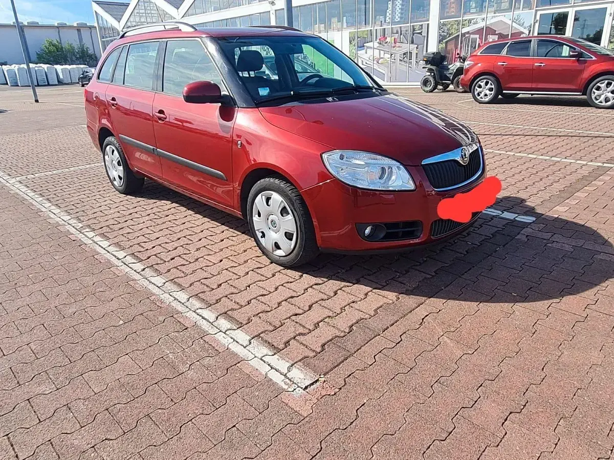 Gebraucht Skoda Fabia Ambiente 105 PS (77 kW) 2009 Rot Kombi