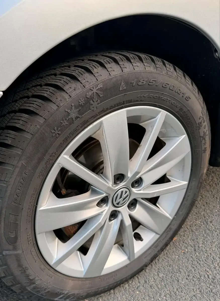Gebraucht VW Polo 85 PS (62 kW) 2014 Silber Limousine