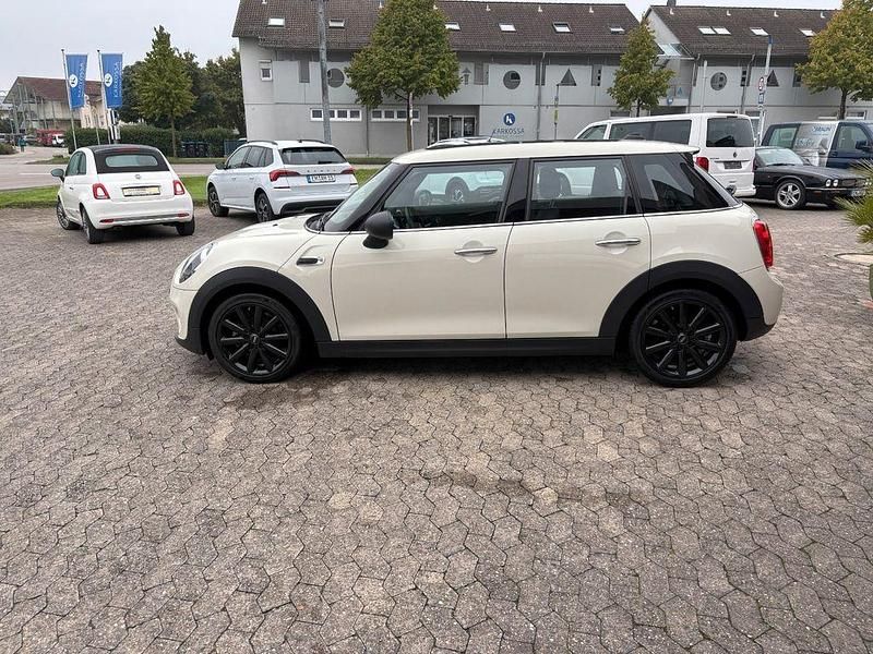 Second-hand Mini ONE 102 CP (75 kW) 2019 Alb Hatchback
