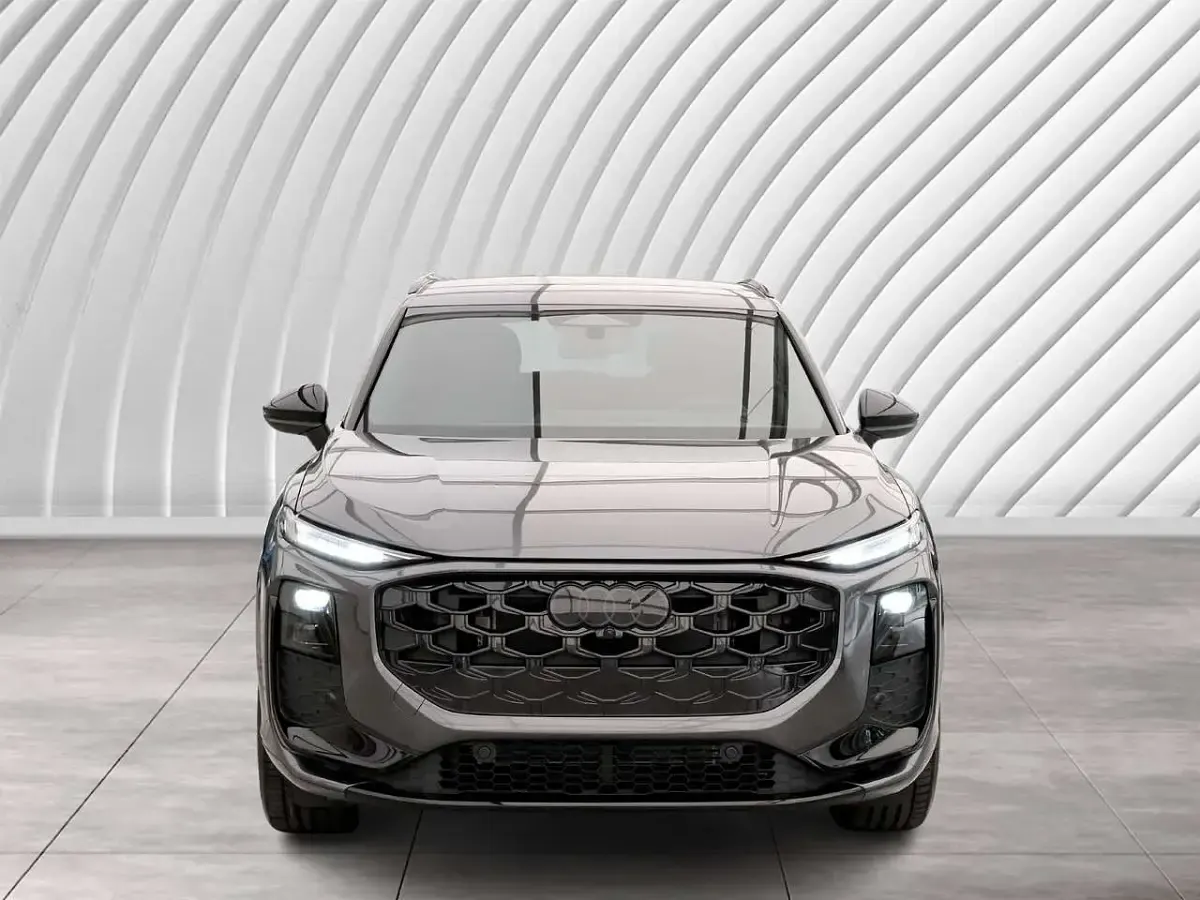 Neu Audi Q3 Sport 150 PS (110 kW) 2026 Daytonagrau perleffekt SUV