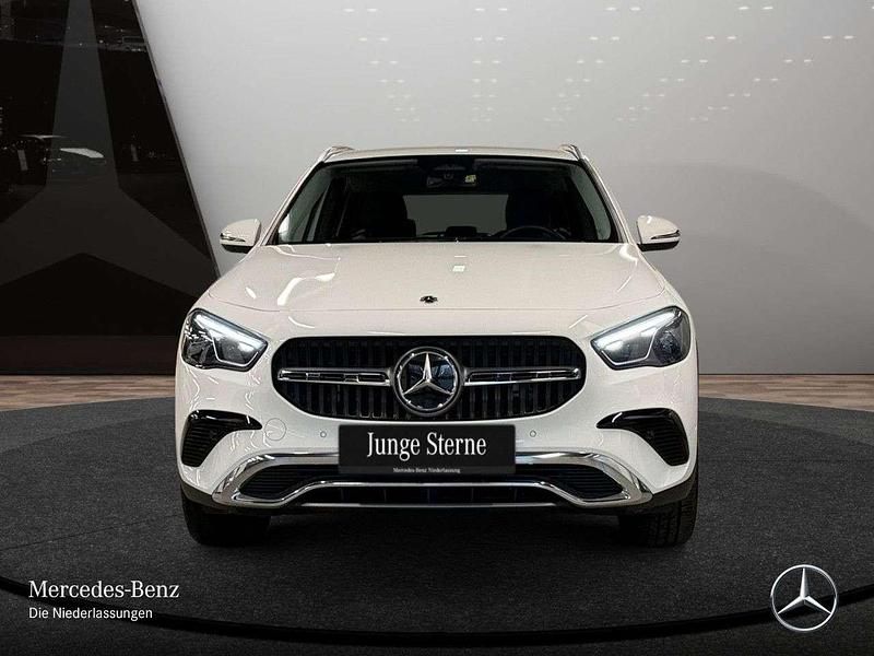 Gebraucht Mercedes GLA250 Progressive 163 PS (119 kW) 2025 Weiß SUV