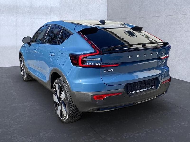 Gebraucht Volvo C40 Plus 169 kW (231 PS) 2023 Fjord blue / (metallic) SUV