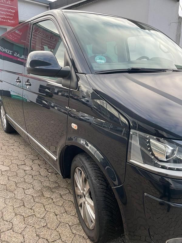Gebraucht VW Multivan Highline 179 PS (131 kW) 2014 Schwarz Van