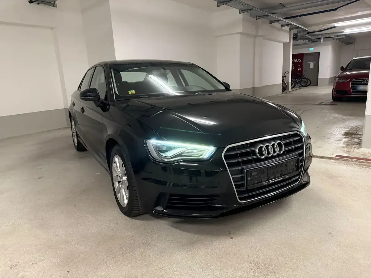 Gebraucht Audi A3 125 PS (91 kW) 2015 Schwarz Limousine