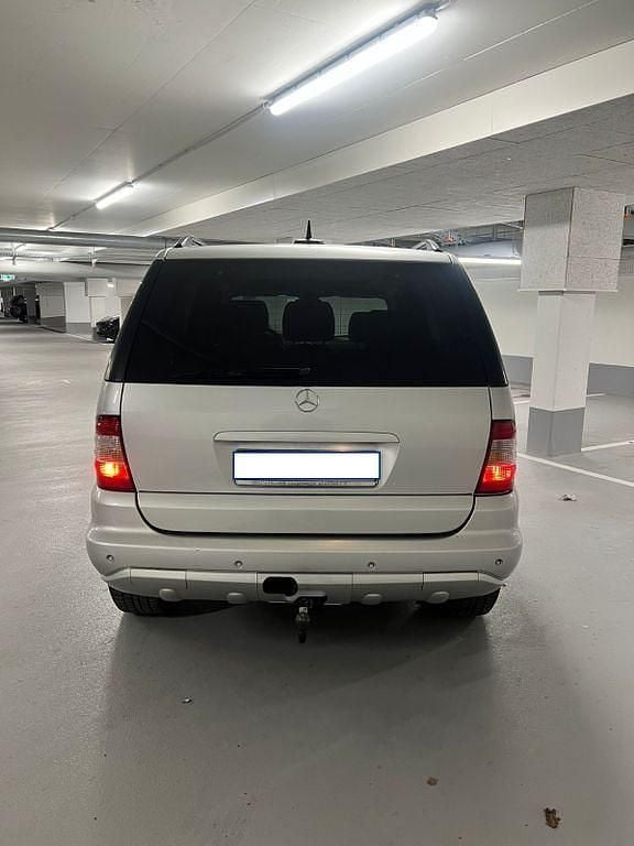 Gebraucht Mercedes ML350 235 PS (172 kW) 2003 Silber SUV