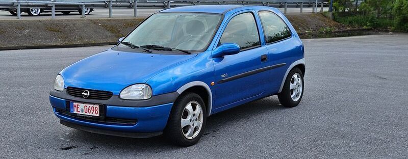 Gebraucht Opel Corsa 65 PS (47 kW) 1999 Blau Limousine