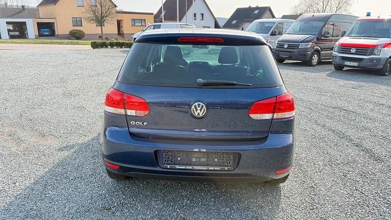 Gebraucht VW Golf VII Match 86 PS (63 kW) 2012 Blau Limousine