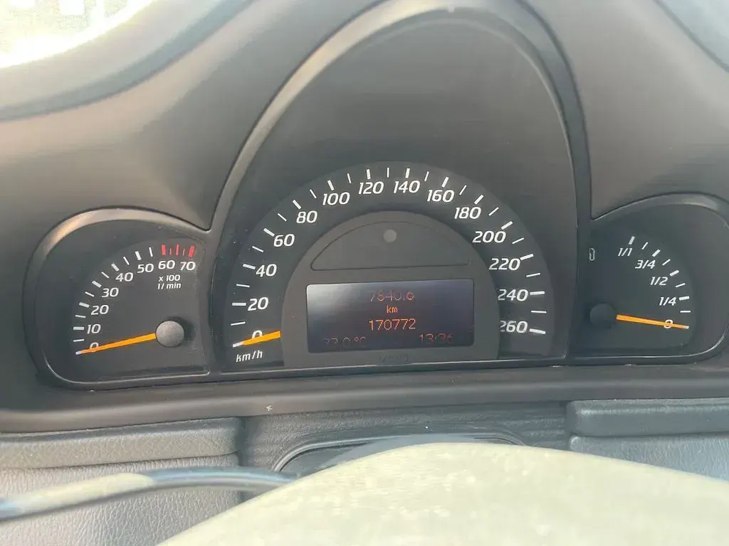 Gebraucht Mercedes CL200 163 PS (119 kW) 2003 Silber Coupé