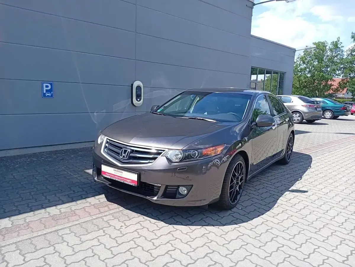 Gebraucht Honda Accord Executive 201 PS (147 kW) 2009 Volcano gray m. Limousine