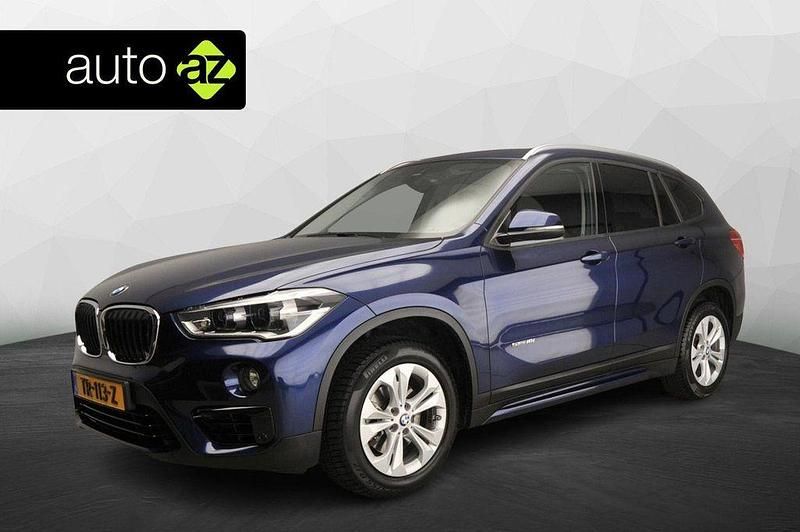 Blau Gebraucht 2017 BMW X1 Executive SUV | 16.500 € (Fairer Preis) - Bild 1/4
