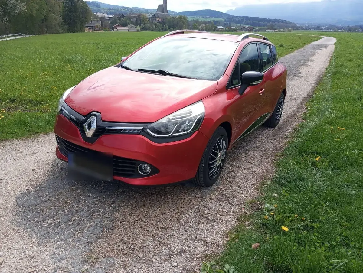 Gebraucht Renault Clio GrandTour Dynamique 90 PS (66 kW) 2013 Rot Kombi