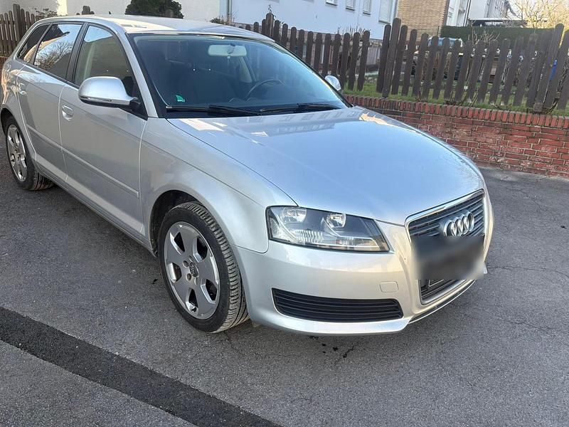 Gebraucht Audi A3 125 PS (91 kW) 2010 Silber Kleinwagen