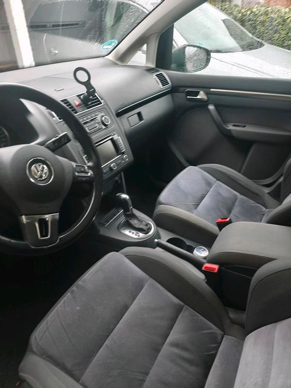 Gebraucht VW Touran Highline 170 PS (125 kW) 2010 Grau Van / Kleinbus