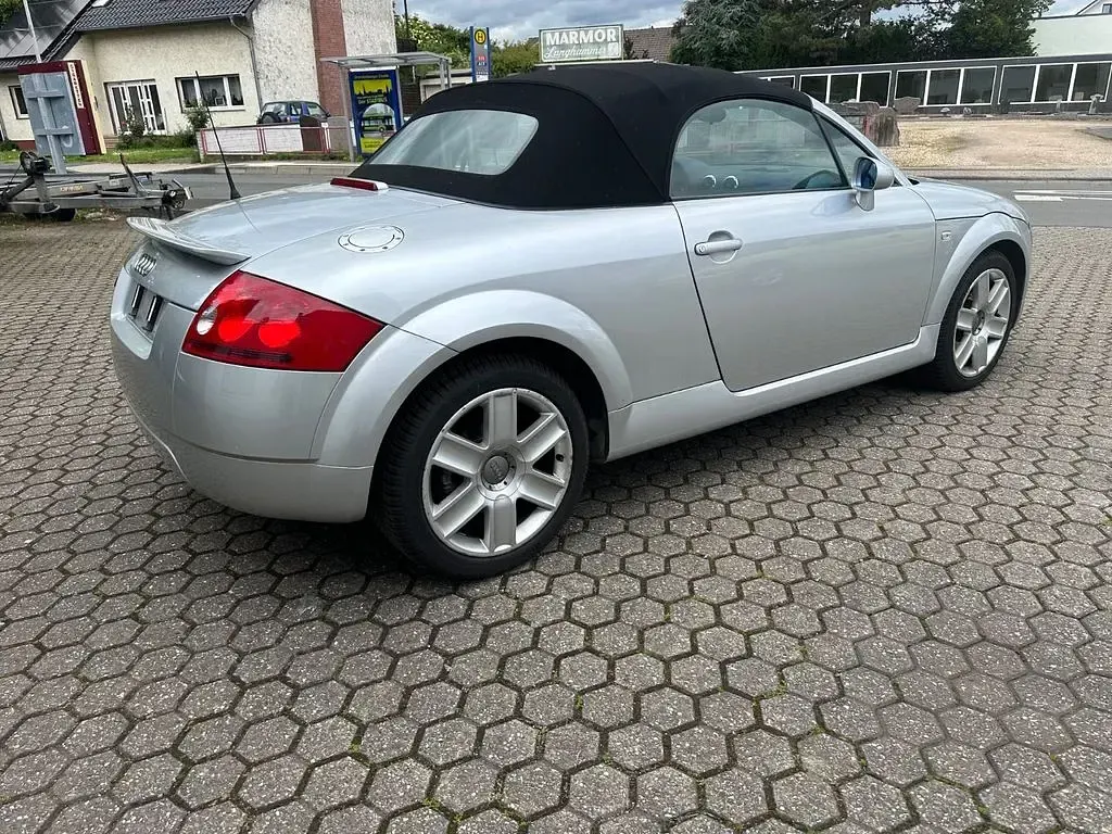 Gebraucht Audi TT Roadster Sport 150 PS (110 kW) 2002 Silber Cabrio