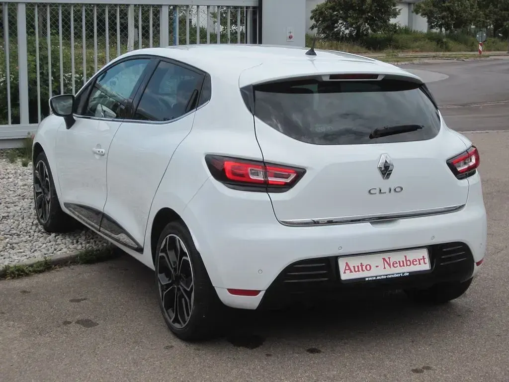 Gebraucht Renault Clio IV Intens 90 PS (66 kW) 2019 Weiß Limousine