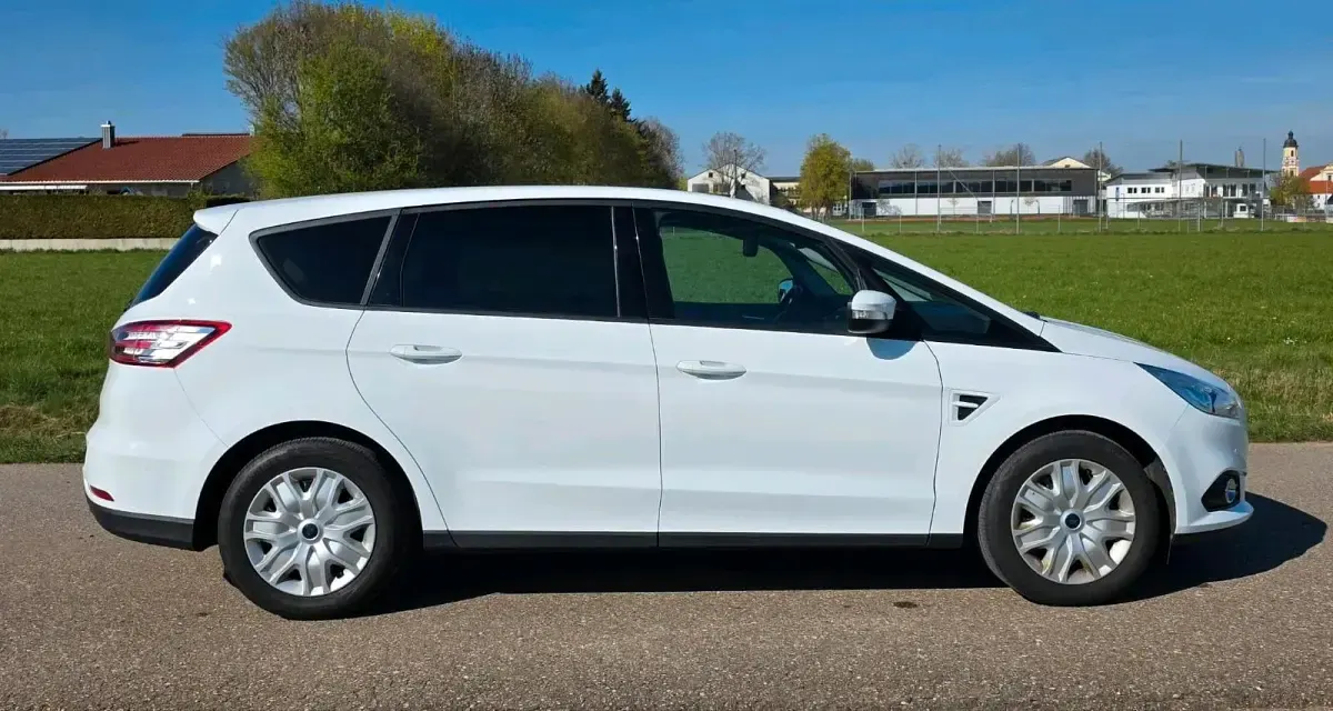 Gebraucht Ford S-MAX S 185 PS (136 kW) 2013 Weiß Van / Kleinbus