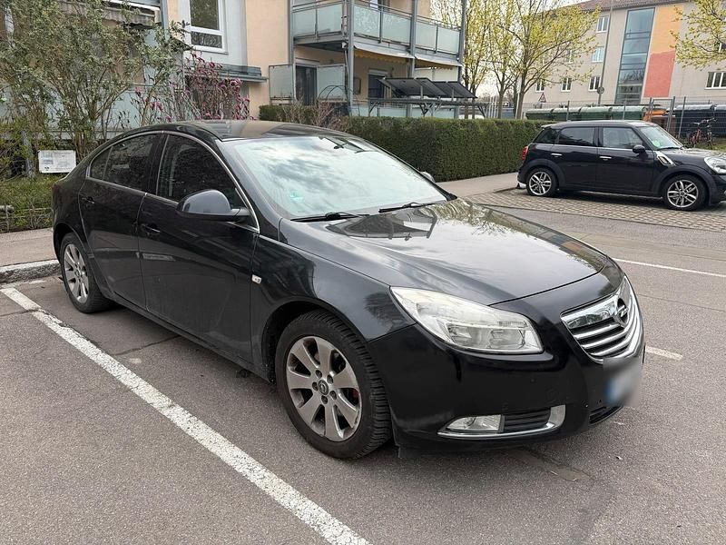 Gebraucht Opel Insignia 150 PS (110 kW) 2010 Schwarz Limousine