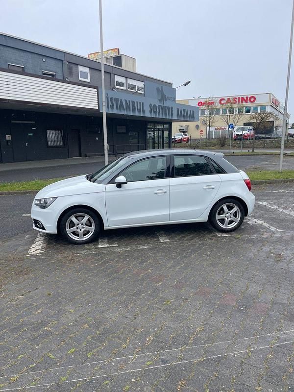 Gebraucht Audi A1 Sportback Ambition 143 PS (105 kW) 2012 Weiß Kleinwagen