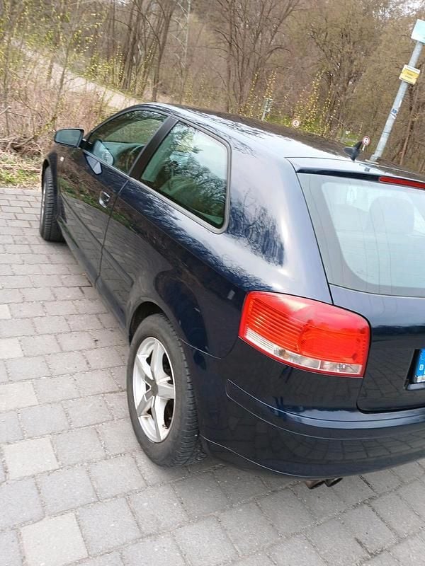 Second-hand Audi A3 150 CP (110 kW) 2004 Albastru Hatchback