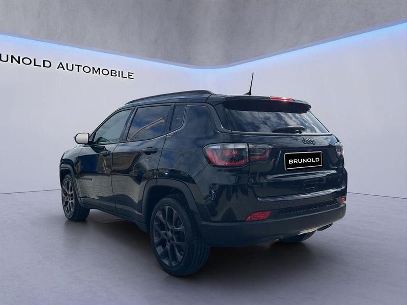 Gebraucht Jeep Compass 150 PS (110 kW) 2021 Schwarz SUV