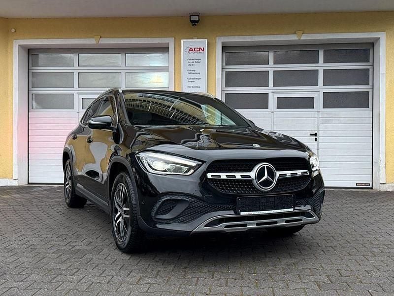 Gebraucht Mercedes GLA250 218 PS (160 kW) 2020 Schwarz SUV