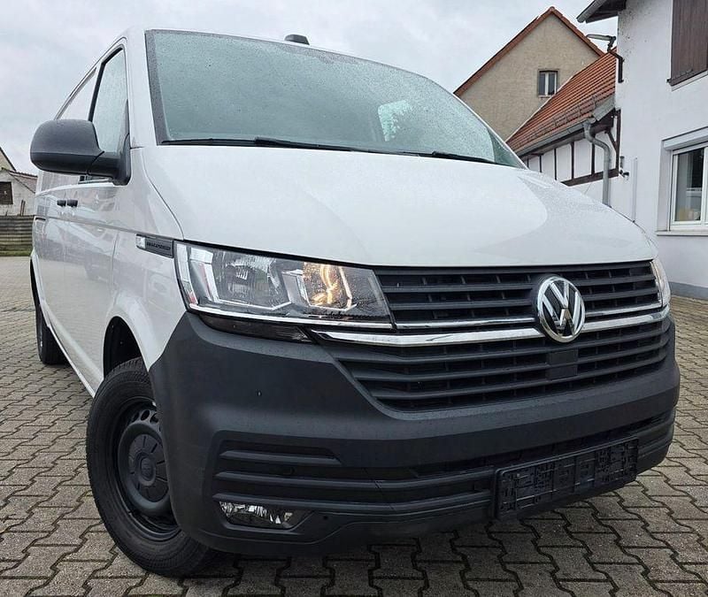 Gebraucht VW Transporter 110 PS (80 kW) 2024 Weiß Van