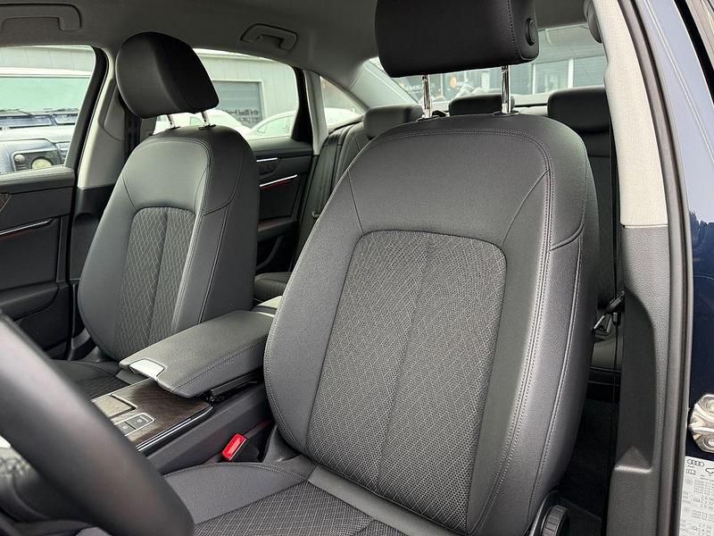 Gebraucht Audi A6 Design 204 PS (150 kW) 2023 Firmamentblau metallic Limousine