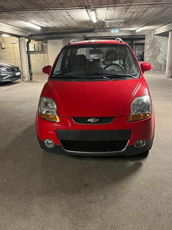 Rot Gebraucht 2009 Chevrolet Matiz Kleinwagen | 1.490 € - Bild 1/4