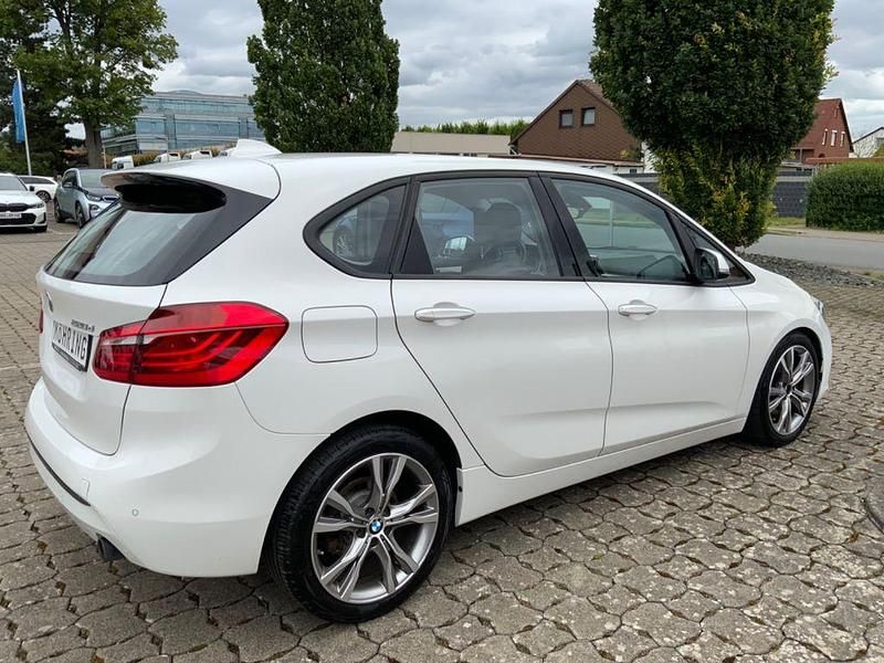 Gebraucht BMW 220 Active Tourer Performance 190 PS (139 kW) 2015 Weiß Van / Kleinbus