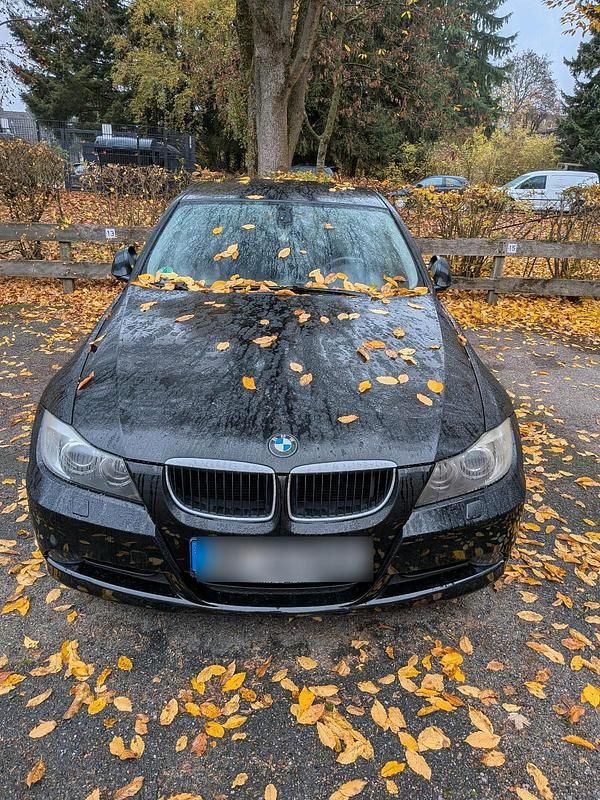 Schwarz Gebraucht 2025 BMW 318 Limousine | 6.800 € - Bild 1/4