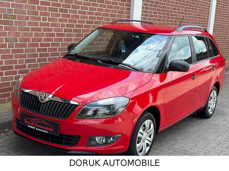 Rot Gebraucht 2014 Skoda Fabia Kleinwagen | 5.490 € (Fairer Preis) - Bild 1/4