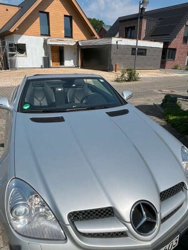 Silber Gebraucht 2009 Mercedes SLK300 Cabrio | 11.300 € (Superpreis) - Bild 1/4