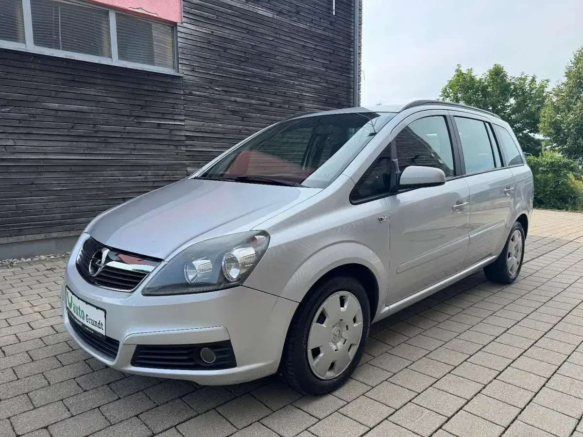 Gebraucht Opel Zafira Edition 120 PS (88 kW) 2006 Starsilber iii m2 Van / Kleinbus