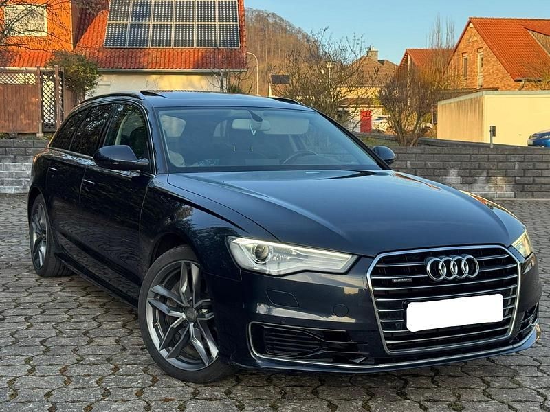 Gebraucht Audi A6 218 PS (160 kW) 2015 Blau Kombi