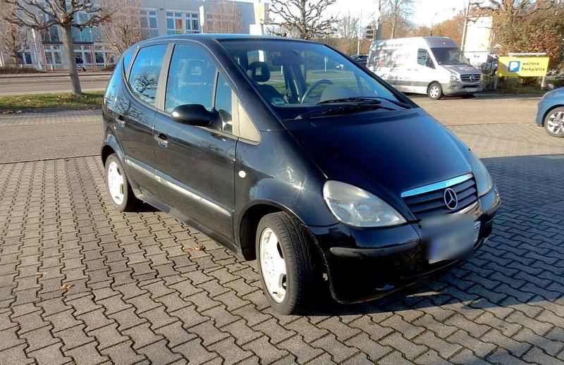 Schwarz Gebraucht 1999 Mercedes A140 Kleinwagen | 950 € (Fairer Preis) - Bild 1/4