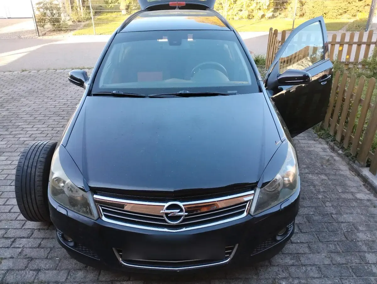 Second-hand Opel Astra 140 CP (102 kW) 2006 Negru Break