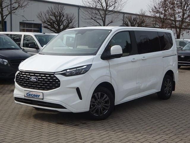 Gebraucht Ford Tourneo Custom Titanium 136 PS (100 kW) 2025 Weiß Van