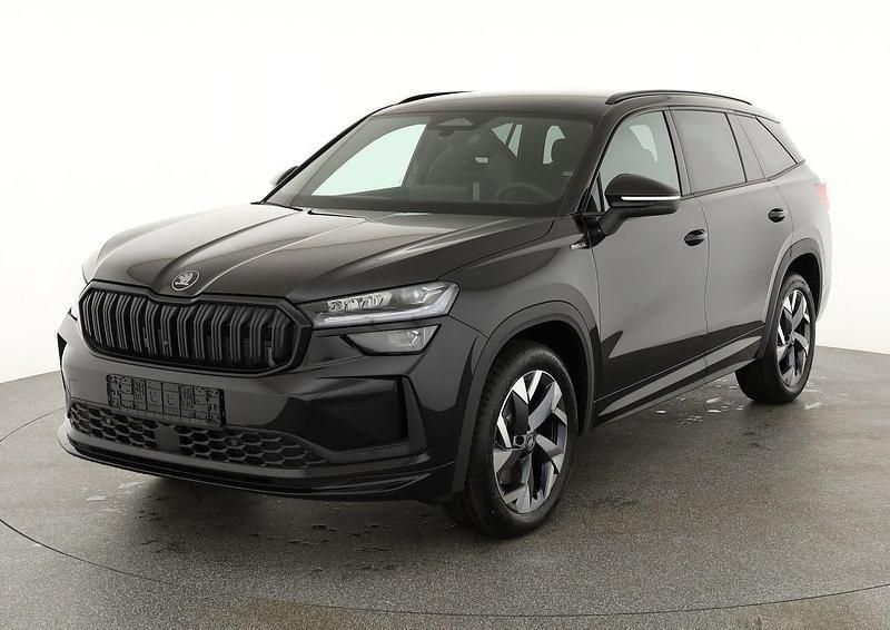 Black magic perleffekt Neu 2025 Skoda Kodiaq SportLine SUV | 51.445 € (Fairer Preis) - Bild 1/2