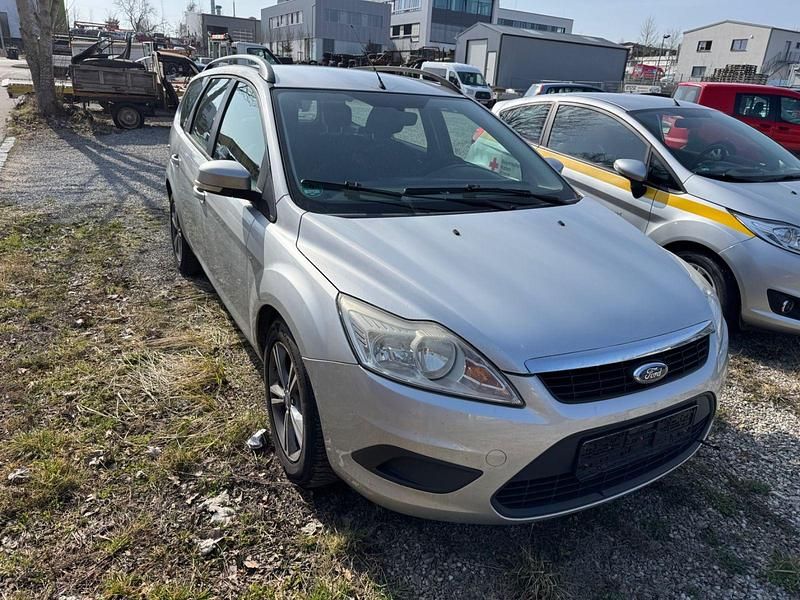 Gebraucht Ford Focus Style 101 PS (74 kW) 2008 Silber Kombi