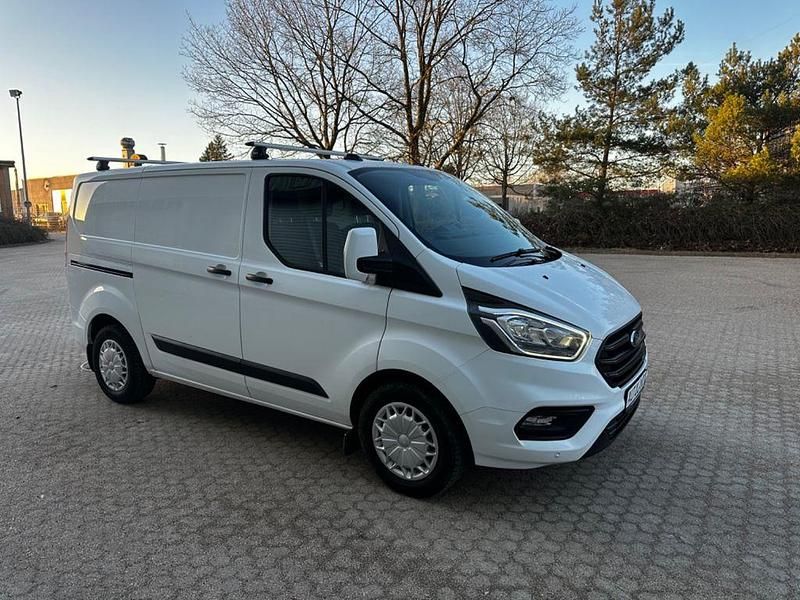 Gebraucht Ford Transit Custom 131 PS (96 kW) 2021 Weiß Van / Kleinbus