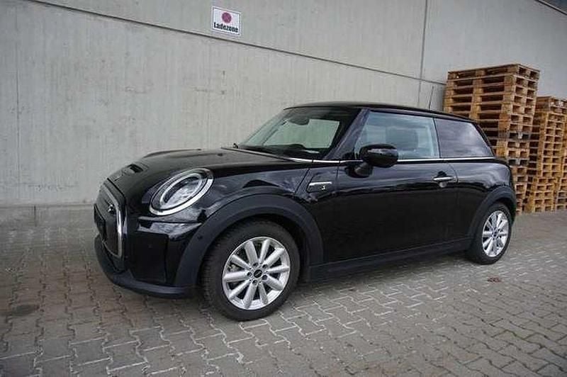 Gebraucht Mini Cooper SE 99 kW (135 PS) 2021 Schwarz Kleinwagen