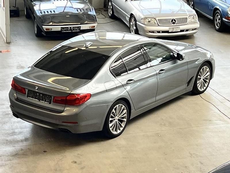 Silber Gebraucht 2019 BMW 540 Sport Line Limousine | 39.900 € (Fairer Preis) - Bild 1/4