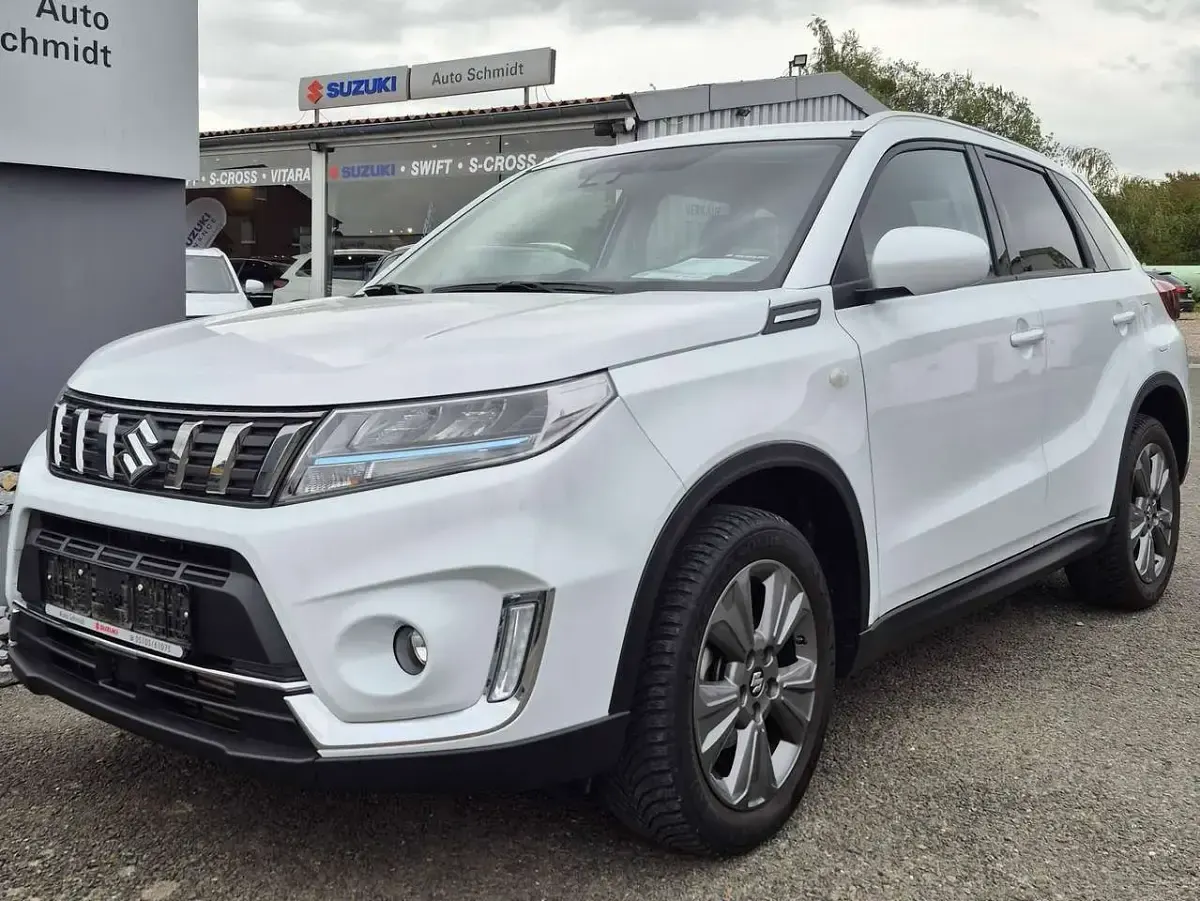 Gebraucht Suzuki Vitara Comfort 129 PS (94 kW) 2020 Weiß SUV