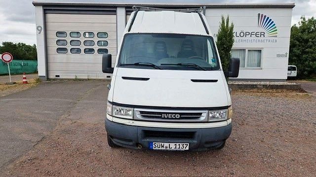 Weiß Gebraucht 2006 Iveco Daily Van / Kleinbus | 2.900 € - Bild 1/4