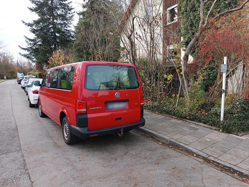 Gebraucht VW T5 140 PS (102 kW) 2011 Rot Van