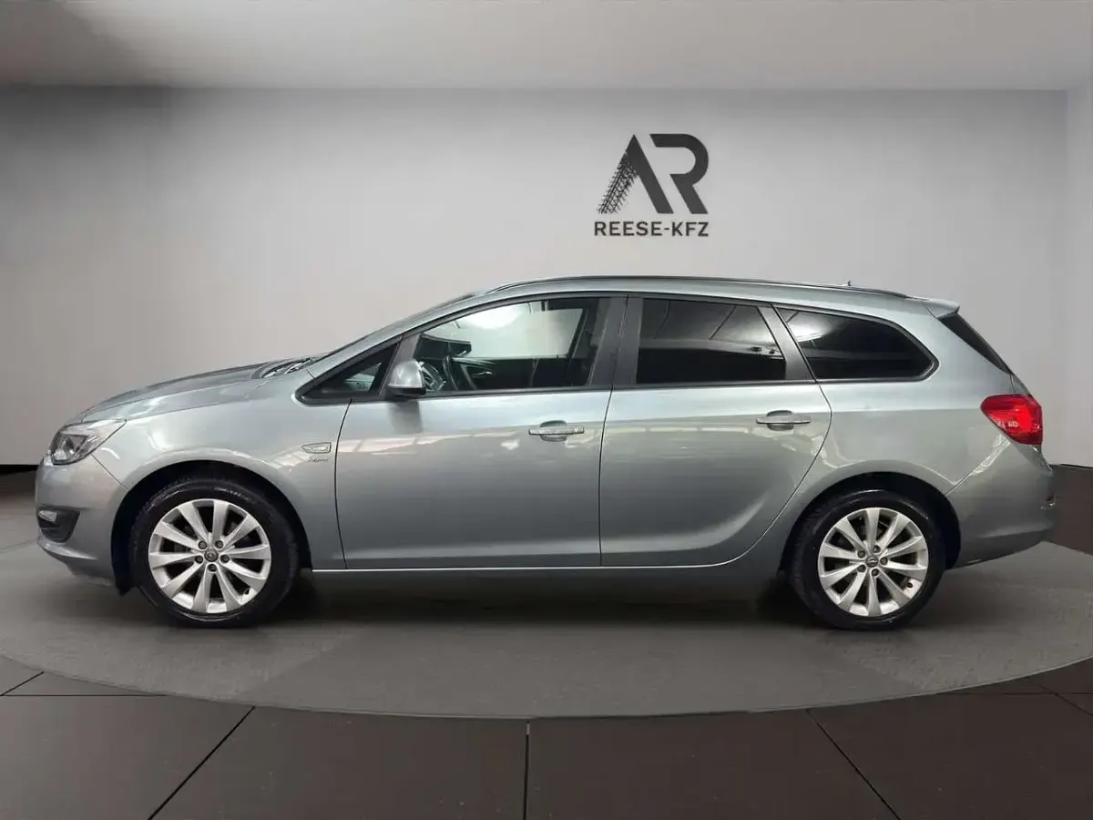 Gebraucht Opel Astra Active 140 PS (102 kW) 2013 Silber Kombi