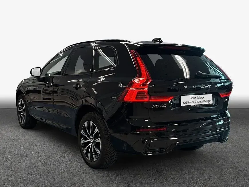 Gebraucht Volvo XC60 Plus 197 PS (144 kW) 2024 Schwarz SUV
