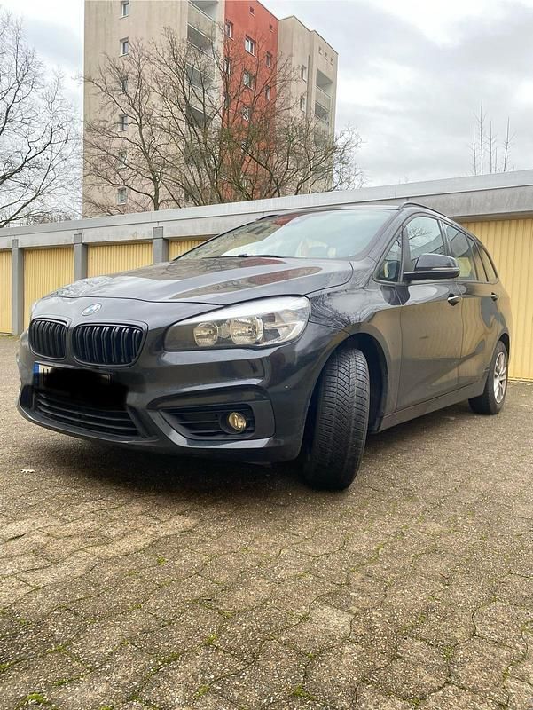 Gebraucht BMW 216 116 PS (85 kW) 2016 Schwarz Kombi