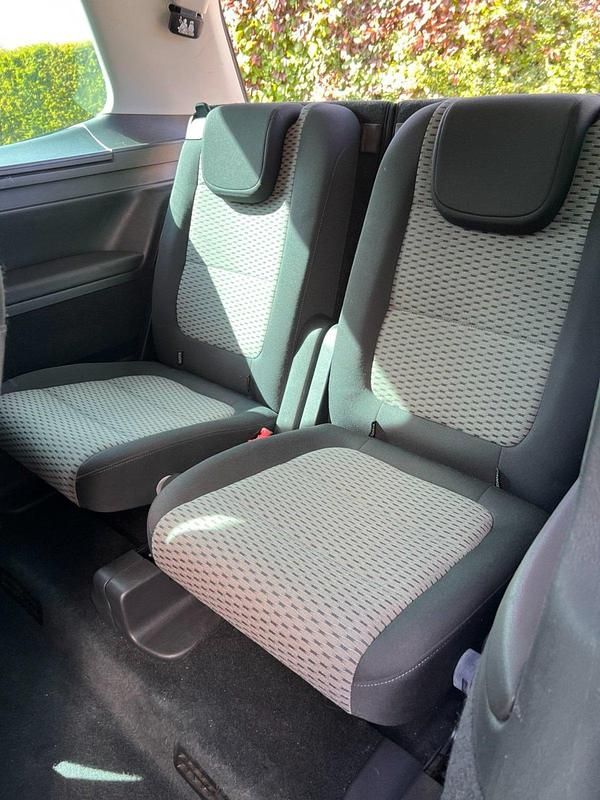 Gebraucht VW Sharan 140 PS (102 kW) 2013 Silber Van / Kleinbus