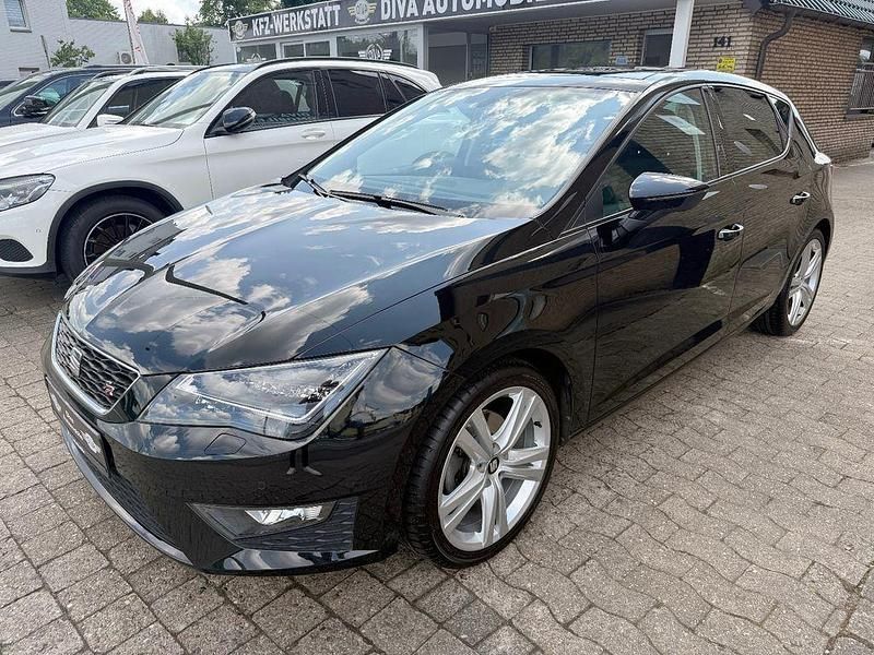 Schwarz Gebraucht 2016 Seat Leon FR Limousine | 16.850 € (Etwas zu teuer) - Bild 1/4